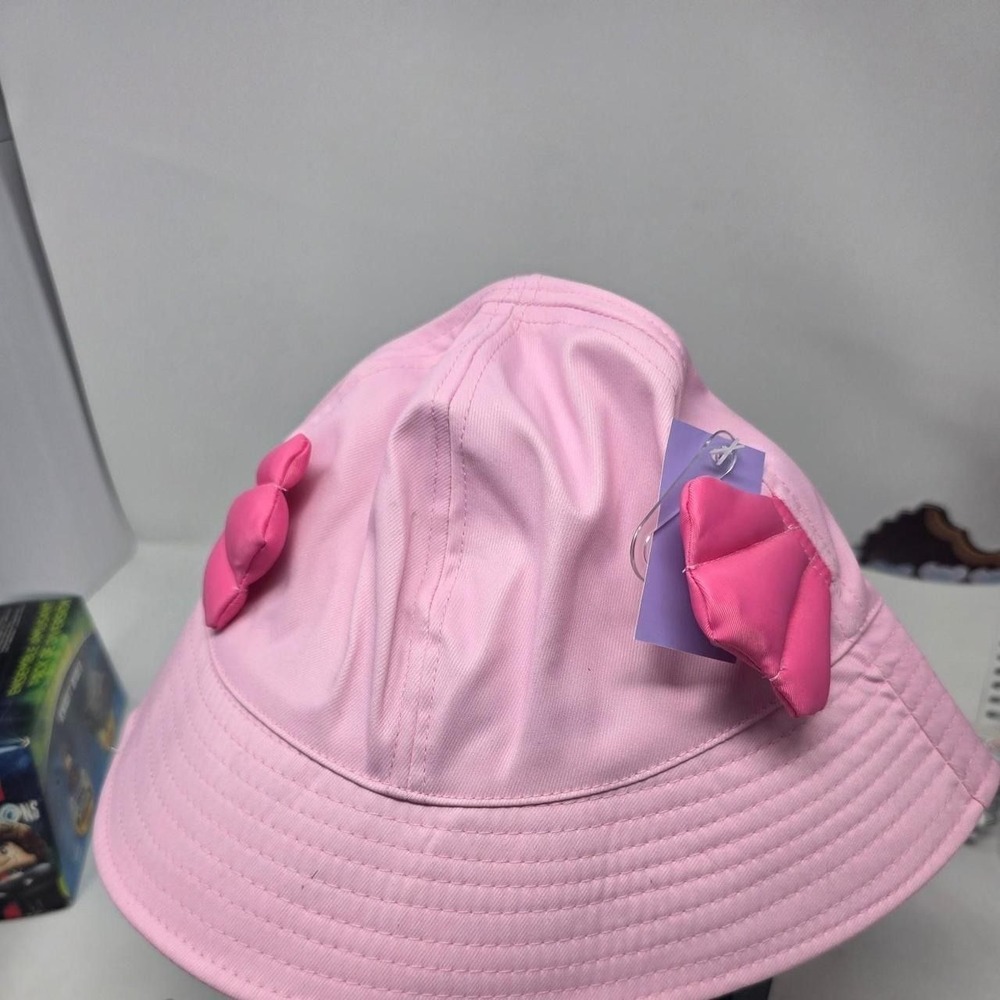 Claire's axolotl bucket hat - Picture 2 of 3